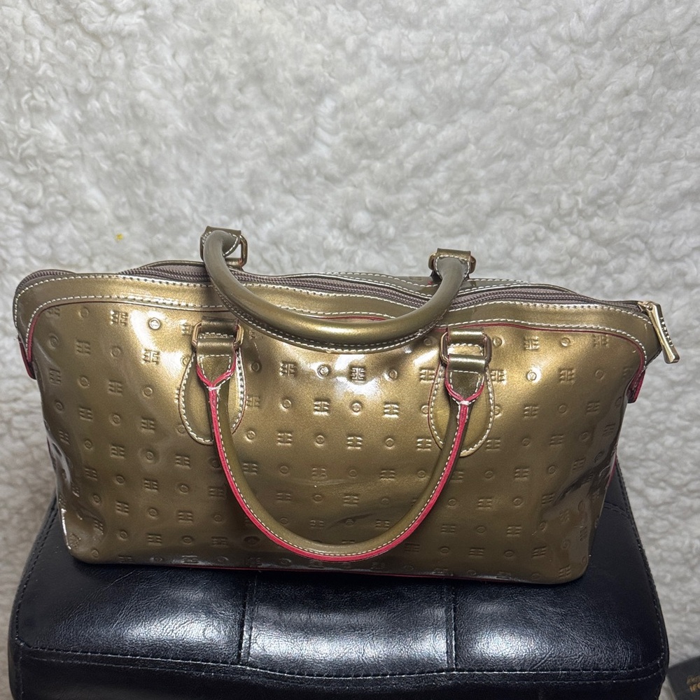 Arcadia Elegant Italy classic Gold shoulder bag